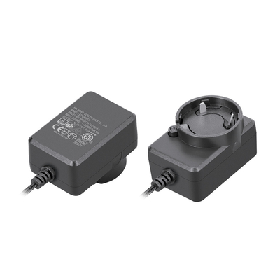 Un bon prix. Adaptateur électrique de mur en plastique blanc / noir pour la protection contre le courant en ligne