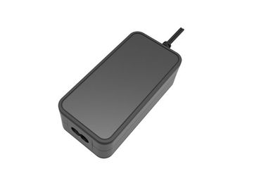 acheter 12 adaptateur de bureau universel de puissance de commutation de l'alimentation d'énergie de commutation de VCA 18W online manufacture