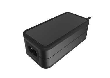 acheter l'adaptateur de bureau de la puissance 60W a produit 12V 5A avec les certificats de sécurité universels online manufacture