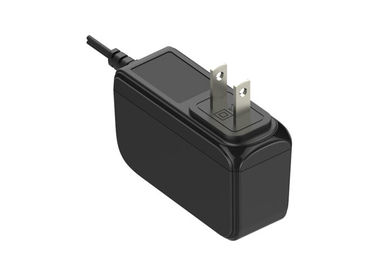 Un bon prix. Approvisionnement universel de commutation de courant alternatif D'adaptateur de courant alternatif De rendement élevé blanc/noir en ligne
