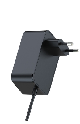 Un bon prix. Adaptateur mural ac dc léger de 36w avec différentes longueurs de câble en ligne