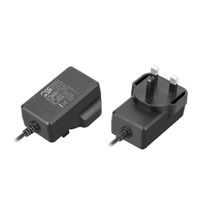 Un bon prix. 90 - Adaptateur universel de puissance de bâti de mur à C.A. de 264VAC 18W avec des certificats d'UL de ccc PSE en ligne