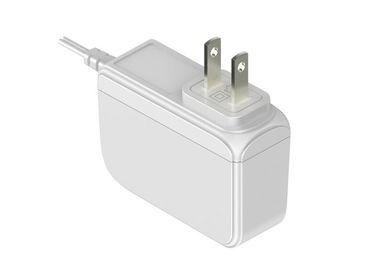 Un bon prix. adaptateur universel d'alimentation d'énergie de commutation à C.A. de 12v 1.5A 18w blanc/de noir des USA de prise de puissance en ligne