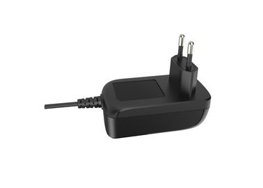 Un bon prix. Adaptateur de bâti de mur de commutation à C.A. de la prise 18W 12V 1.5A d'UE avec du CE/approbations de GS/EMC en ligne