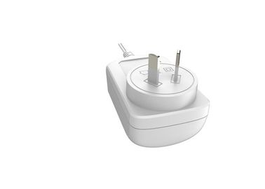 Un bon prix. Adaptateur universel noir de courant alternatif De 24W 12V 2A avec des approbations de la CE en ligne
