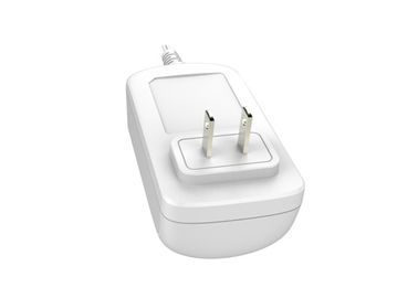 Un bon prix. Adaptateur blanc de puissance de mur de l'adaptateur 12V 3A 36W de puissance de bâti de mur avec le Pin des USA en ligne