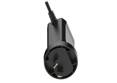 Un bon prix. adaptateur universel de mur d'approvisionnement d'alimentation CC À C.A. de 5V 1.5A pour le remplissage de téléphone en ligne