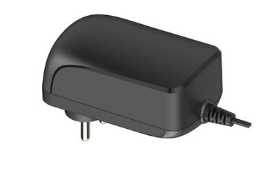 Un bon prix. Le CE a délivré un certificat l'alimentation d'énergie noire de commutation de l'adaptateur 12V 3A de courant alternatif De l'universel 36W en ligne