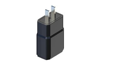 Un bon prix. Adaptateur électrique en plastique de 5 watts monté sur le mur 5-24v 0,5-3a en ligne
