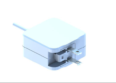 Un bon prix. Adaptateur de prise interchangeable avec les USA, UE, AU, prise BRITANNIQUE avec des approbations de KA EMC de la CE en ligne